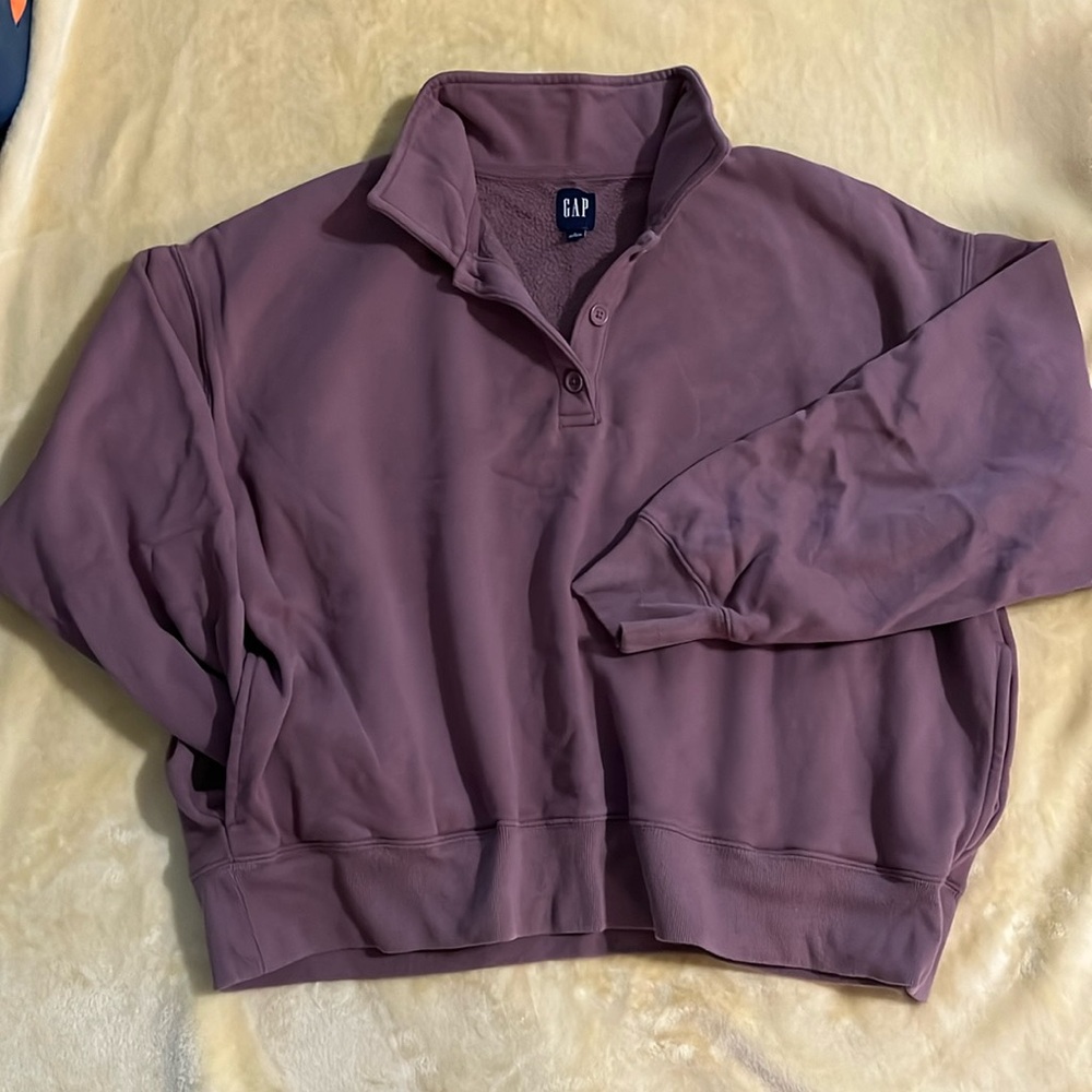 Cropped Gap Sweater with pockets